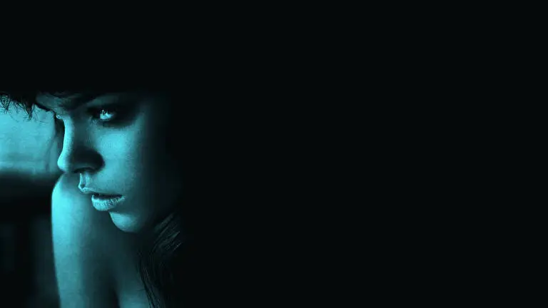 Tajemná Dívka motiv pro Windows 10 Obrázek prezentace 4