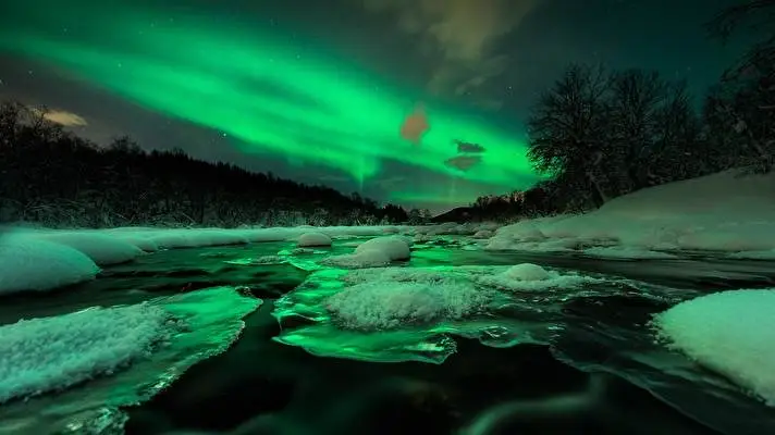 Northern Lights theme for Windows 10 Slideshow image 4