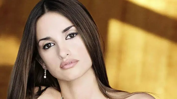 Penelope Cruz theme for Windows 10 Slideshow image 2