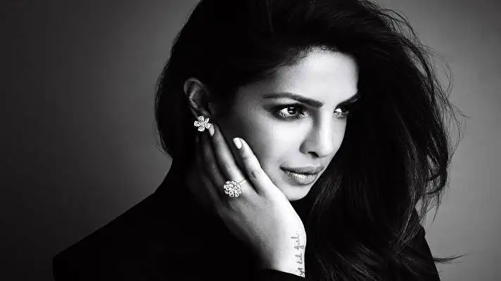 Priyanka Chopra temă pentru Windows 10 Imagine diapozitiv 1