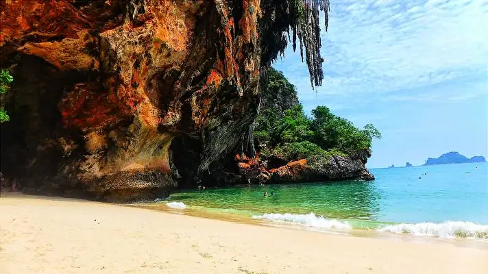 Railay Beach Thailand theme for Windows 10 Slideshow image 5