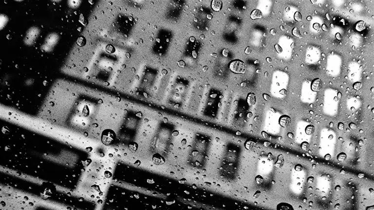 Regendruppels thema voor Windows 10 Diavoorstelling afbeelding 1