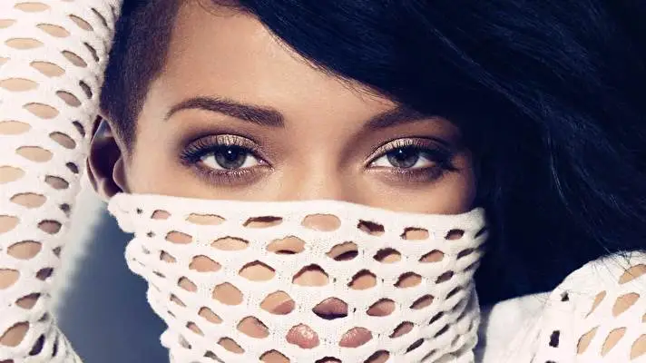 Rihanna1 motiv pro Windows 10 Obrázek prezentace 1