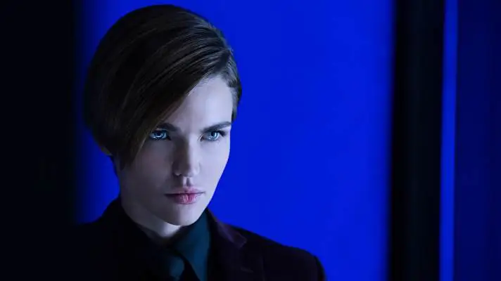 Ruby Rose theme for Windows 10 Slideshow image 2