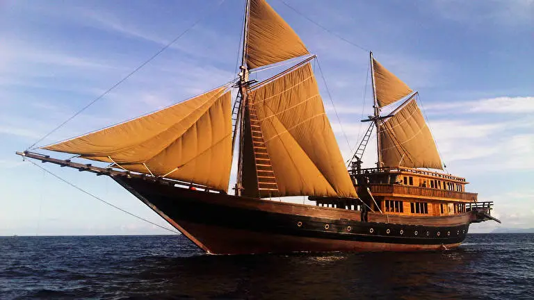 Sailing Boats theme for Windows 10 Slideshow image 1