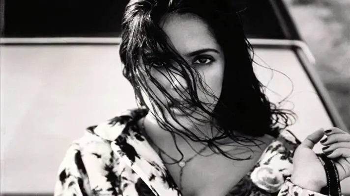 Salma Hayek1 theme for Windows 10 Slideshow image 1
