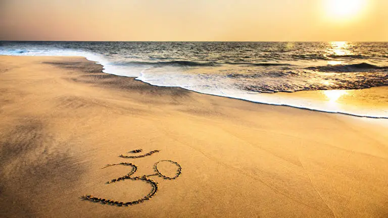 Sand And Ocean theme for Windows 10 Slideshow image 1