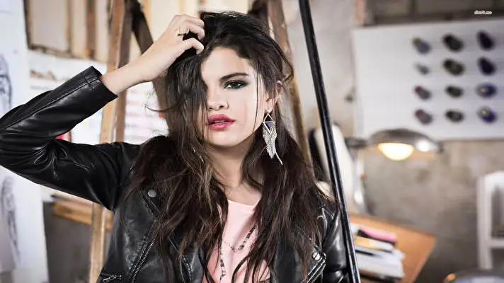 Selena Gomez1 theme for Windows 10 Slideshow image 2