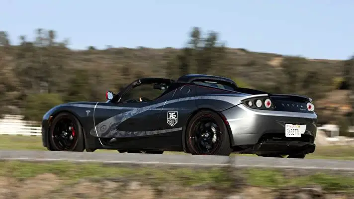 Tesla Roadster theme for Windows 10 Slideshow image 3