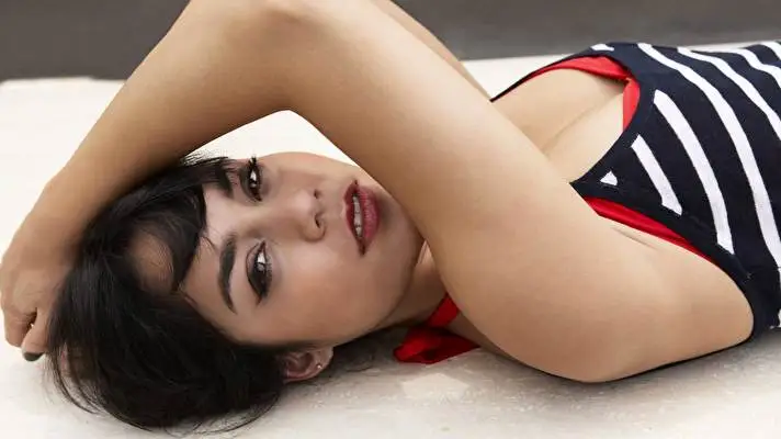 Vanessa Hudgens1 theme for Windows 10 Slideshow image 2