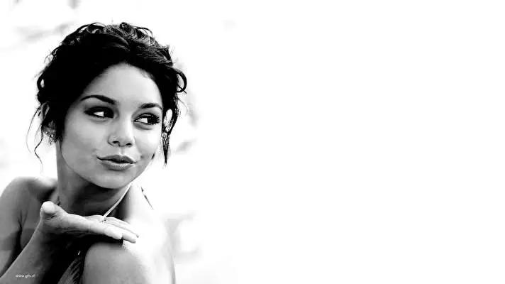 Vanessa Hudgens1 theme for Windows 10 Slideshow image 4