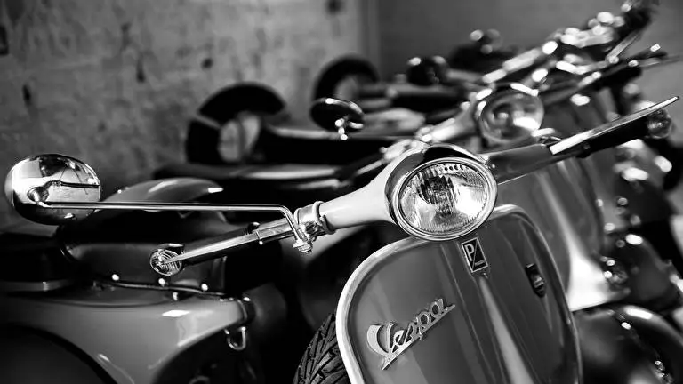 Vespa theme for Windows 10 Slideshow image 2