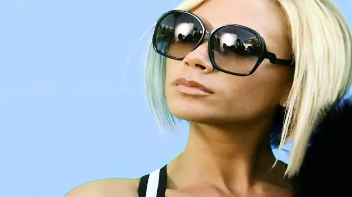 Victoria Beckham motiv pro Windows 10 Obrázek prezentace 4