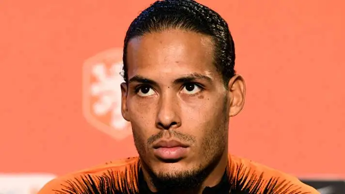 Virgil Van Dijk theme for Windows 10 Slideshow image 1