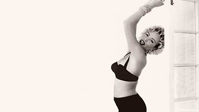 Marilyn Monroe1 background 1