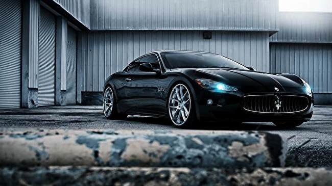 Maserati background 1
