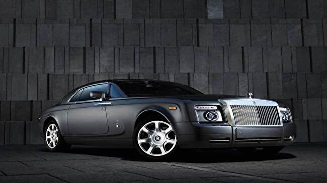Rolls Royce background 3