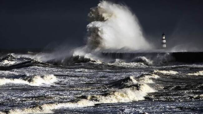 Sea Storm background 3
