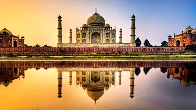 Taj Mahal background 1