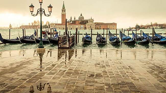 Venice background 2